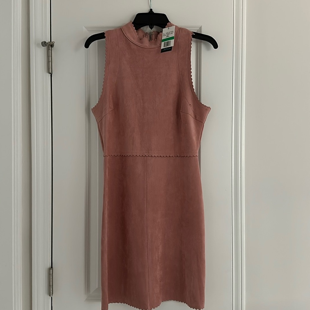 Soprano Dusty Pink Suede Dess